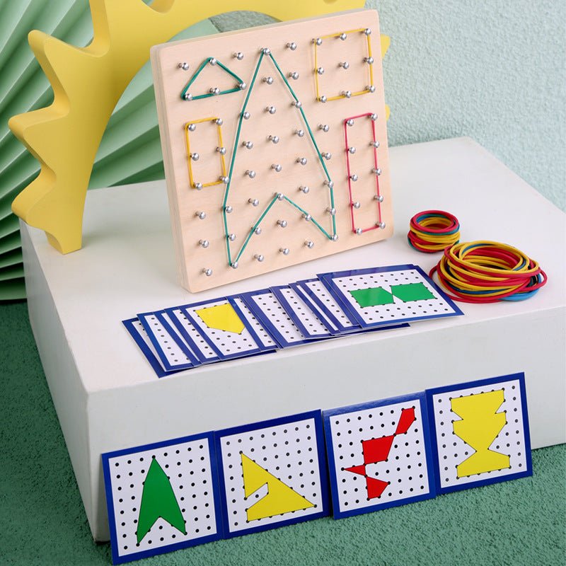 Tableau Montessori en Bois avec Clous Créatifs - KIWI UNIVERS